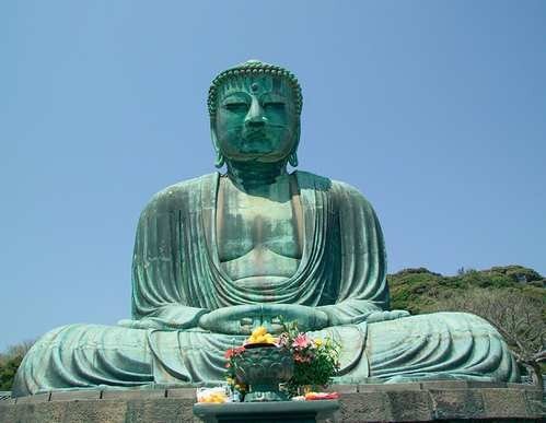 Statua Buddy w Kamakurze w Japonii